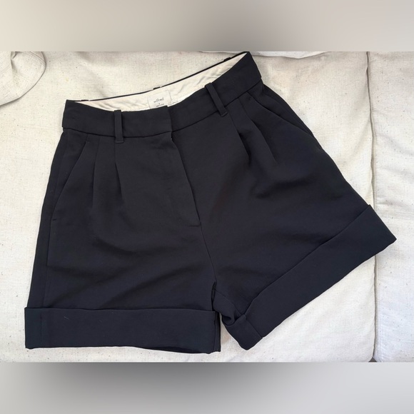 Aritiza Wilfred Labyrinth High Waisted Cuffed Shorts size 6 - Picture 4 of 6